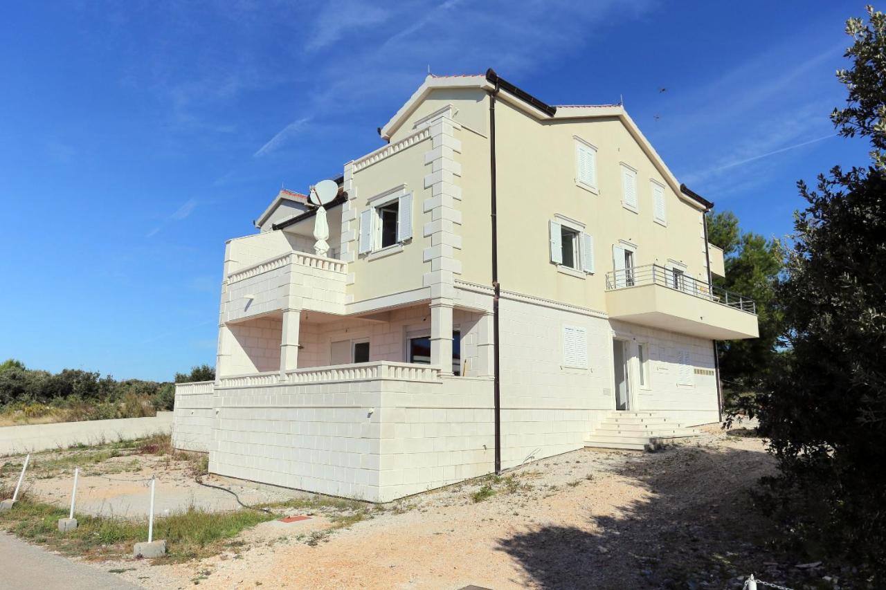Apartments And Rooms With Parking Space Rogoznica - 10339 外观 照片