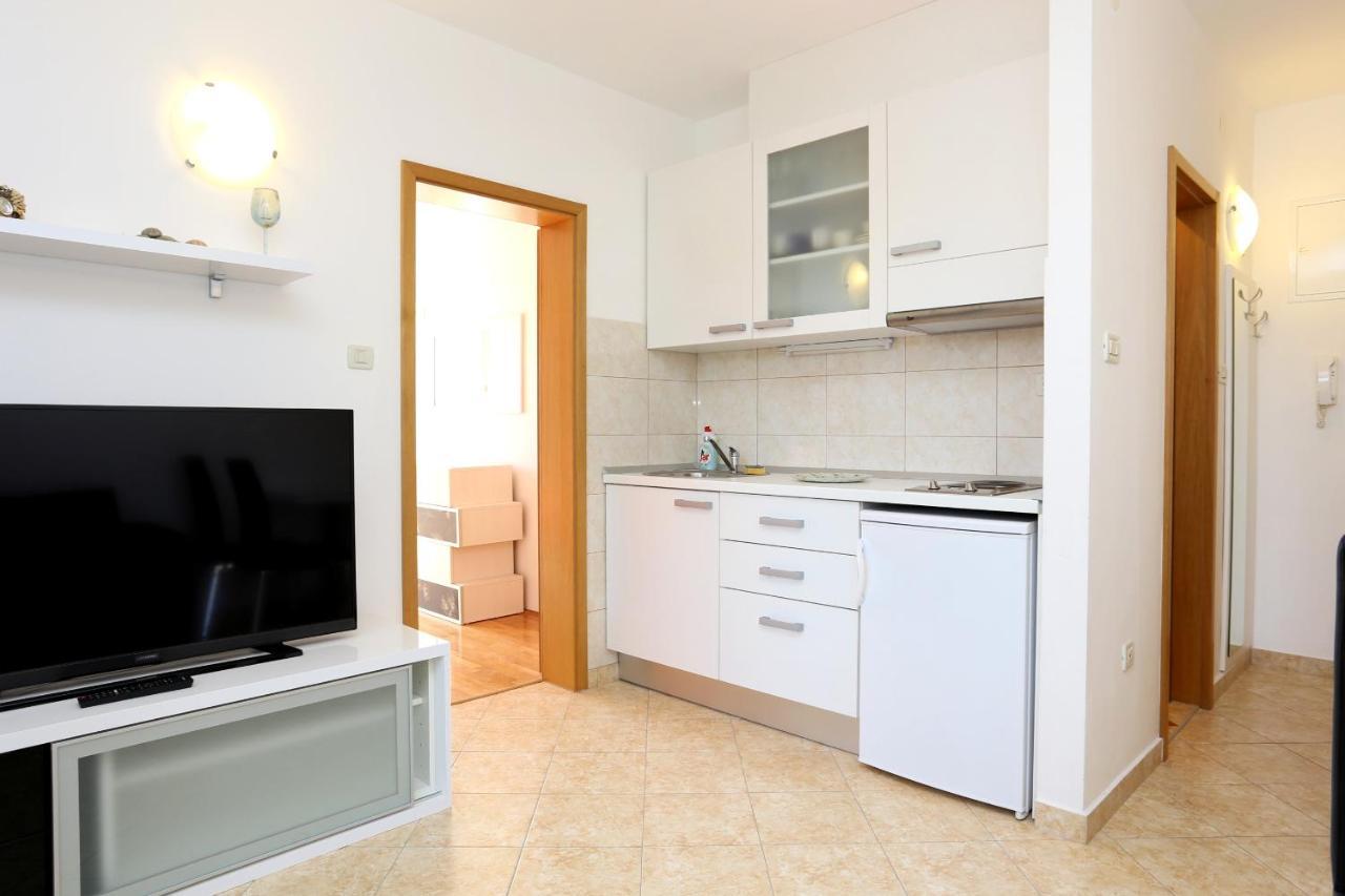 Apartments And Rooms With Parking Space Rogoznica - 10339 外观 照片