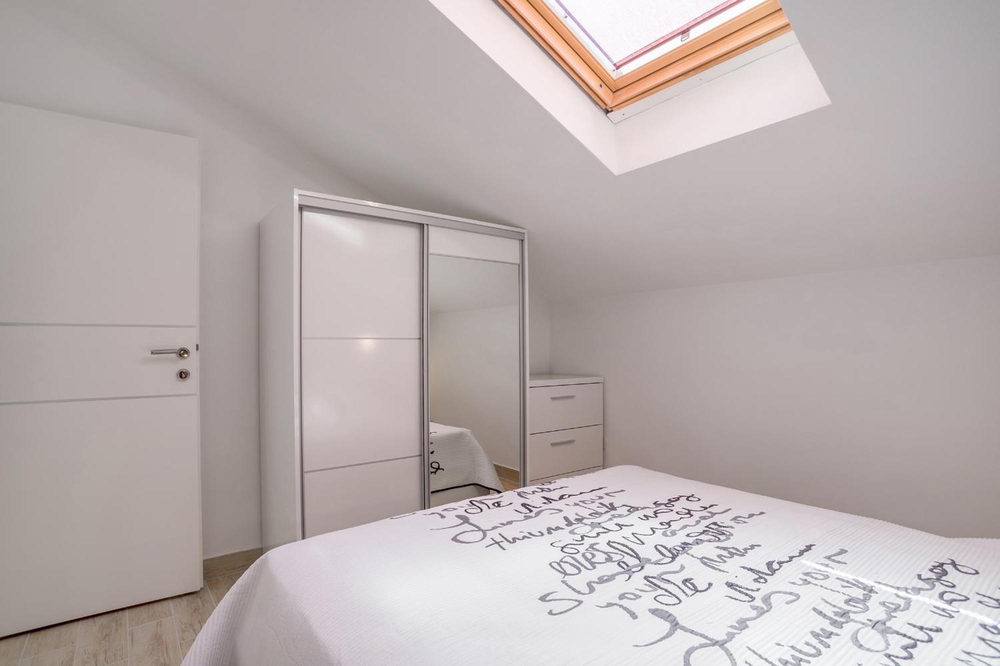 Apartments And Rooms With Parking Space Rogoznica - 10339 客房 照片